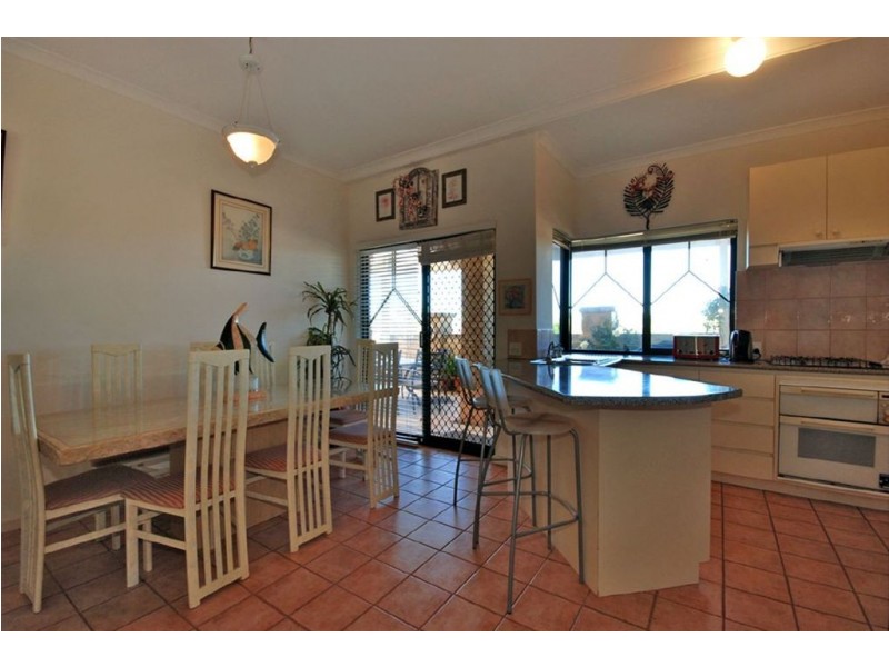 15/10 Fairhaven Terrace, Hillarys WA 6025