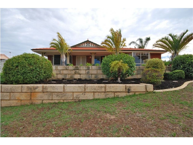 3 Crosshill Green, Kinross WA 6028