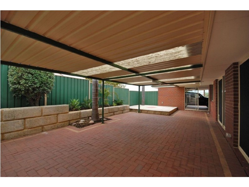 3 Crosshill Green, Kinross WA 6028