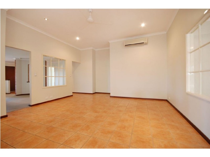 3 Crosshill Green, Kinross WA 6028