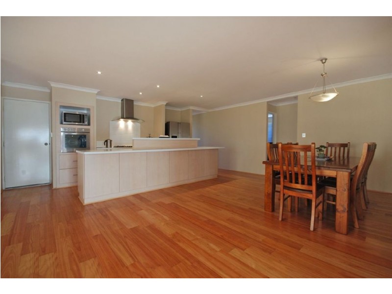 8 Renville Link, Ridgewood WA 6030