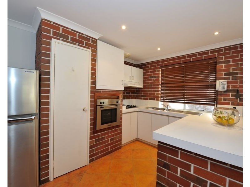 6 Eastleigh Loop, Currambine WA 6028