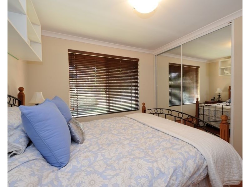 6 Eastleigh Loop, Currambine WA 6028