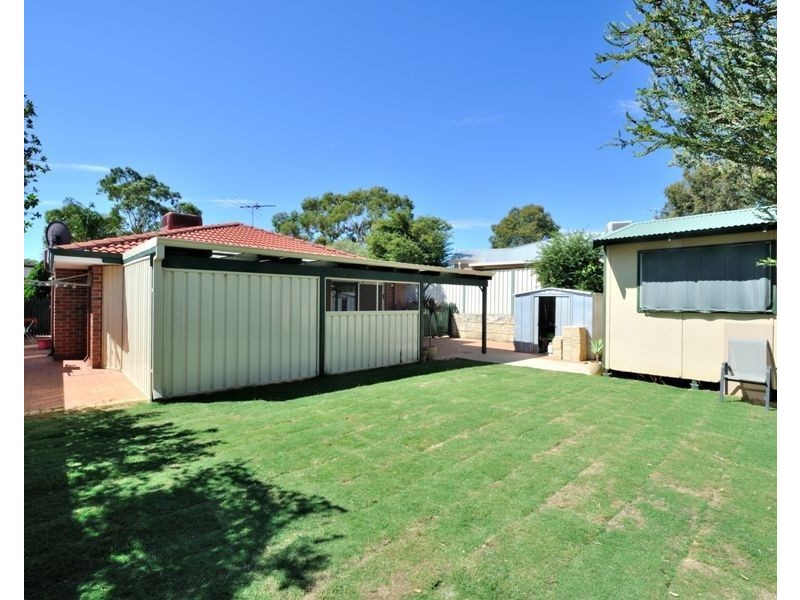 6 Eastleigh Loop, Currambine WA 6028