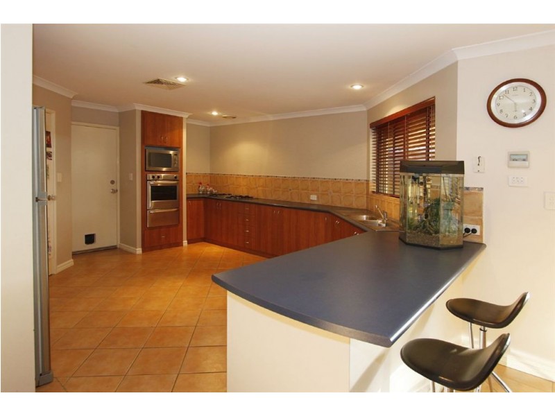 10 Mintaro Parade, Quinns Rocks WA 6030