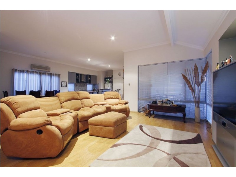 98 Camborne Parkway, Butler WA 6036