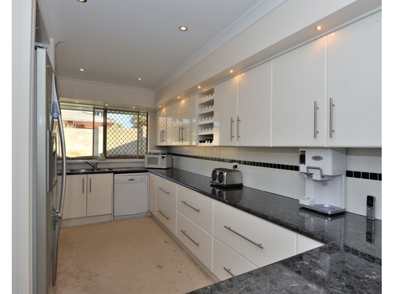 30 Littleham Loop, Quinns Rocks WA 6030