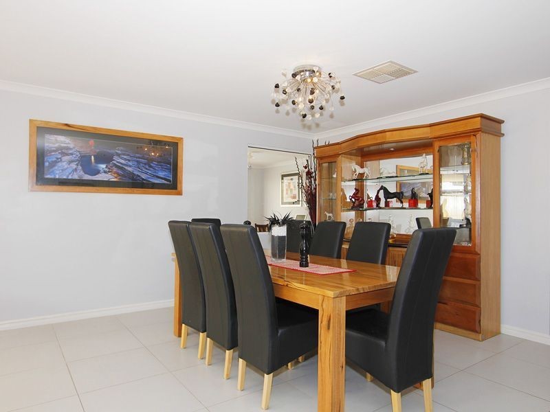 9 Elmhurst Drive, Clarkson WA 6030