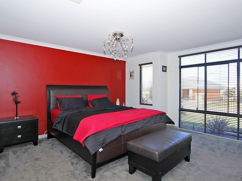 9 Elmhurst Drive, Clarkson WA 6030