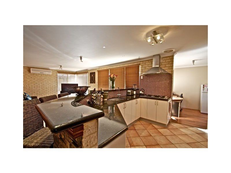 17 Lurgan Place, Merriwa WA 6030