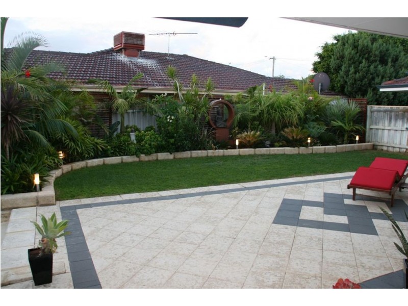 17 Lurgan Place, Merriwa WA 6030