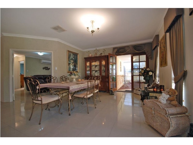 7 Shelburne Gardens, Ridgewood WA 6030