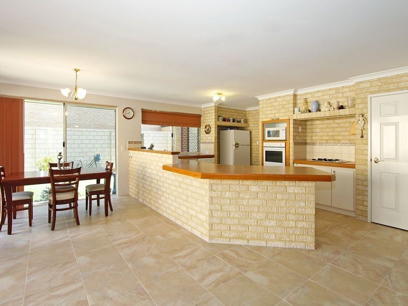 5 Lighthouse Parade, Mindarie WA 6030