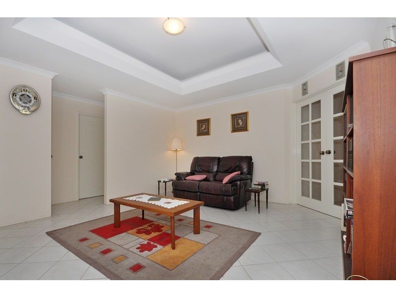 4 Lena Pass, Mindarie WA 6030