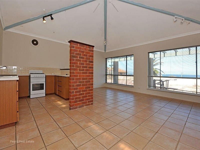 5 Compass Circle, Yanchep WA 6035