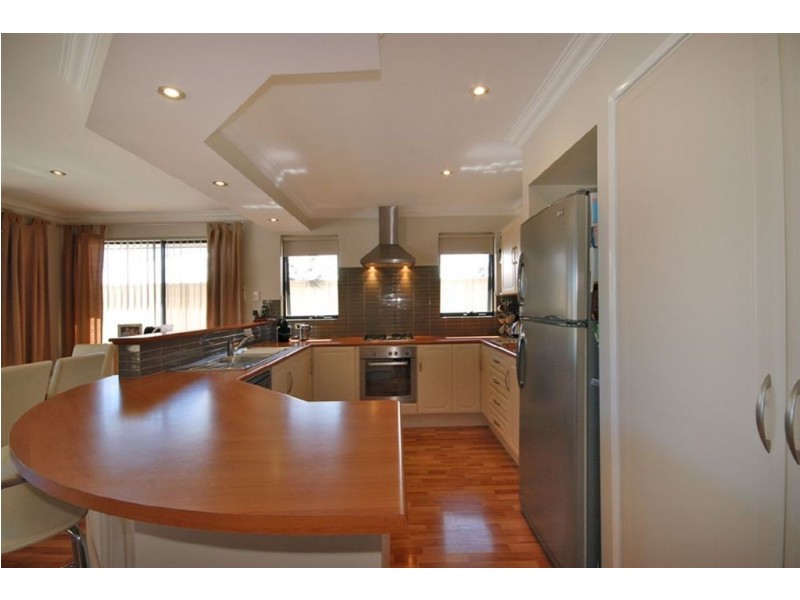 107 Kinross Drive, Kinross WA 6028