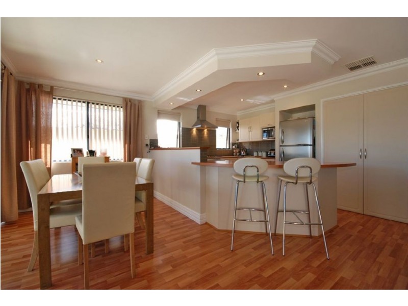 107 Kinross Drive, Kinross WA 6028