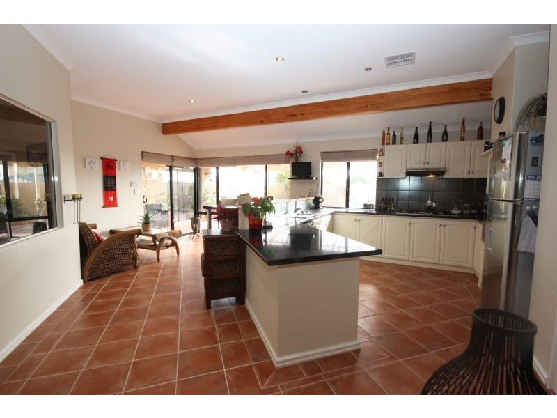 17 Dakar Way, Mindarie WA 6030