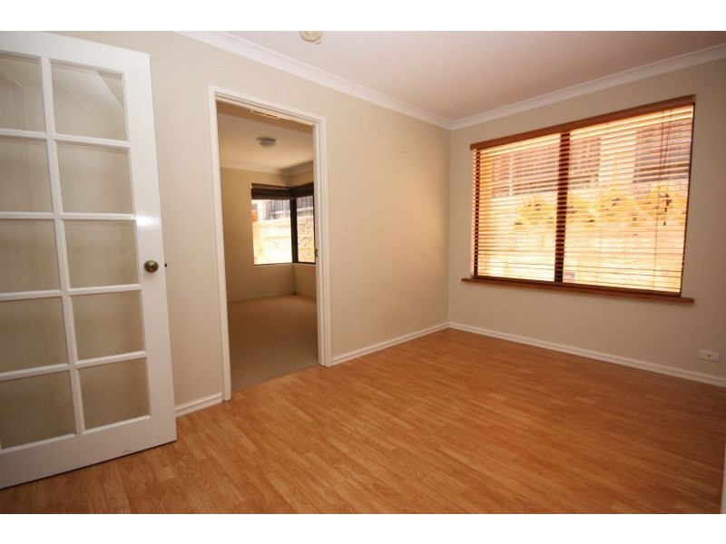 17 Dakar Way, Mindarie WA 6030