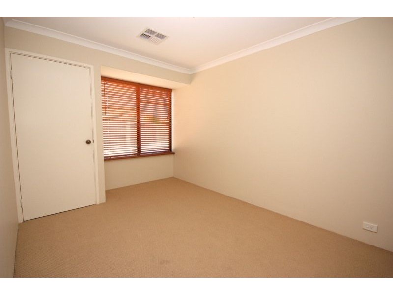 17 Dakar Way, Mindarie WA 6030