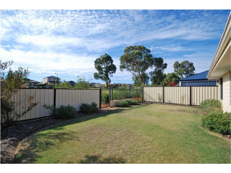 1 Tuxedo Link, Clarkson WA 6030