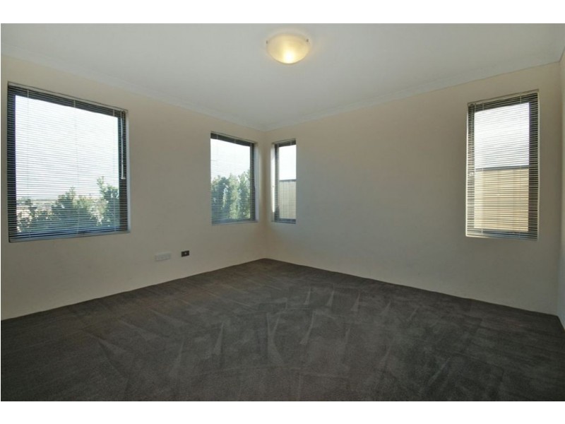 1 Tuxedo Link, Clarkson WA 6030