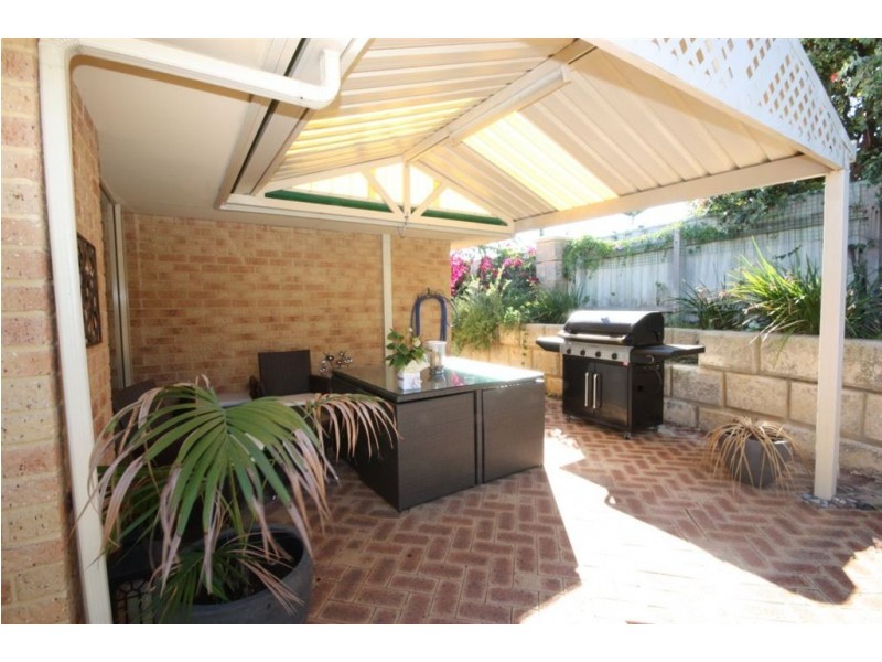 12 Clovelly Mews, Mindarie WA 6030