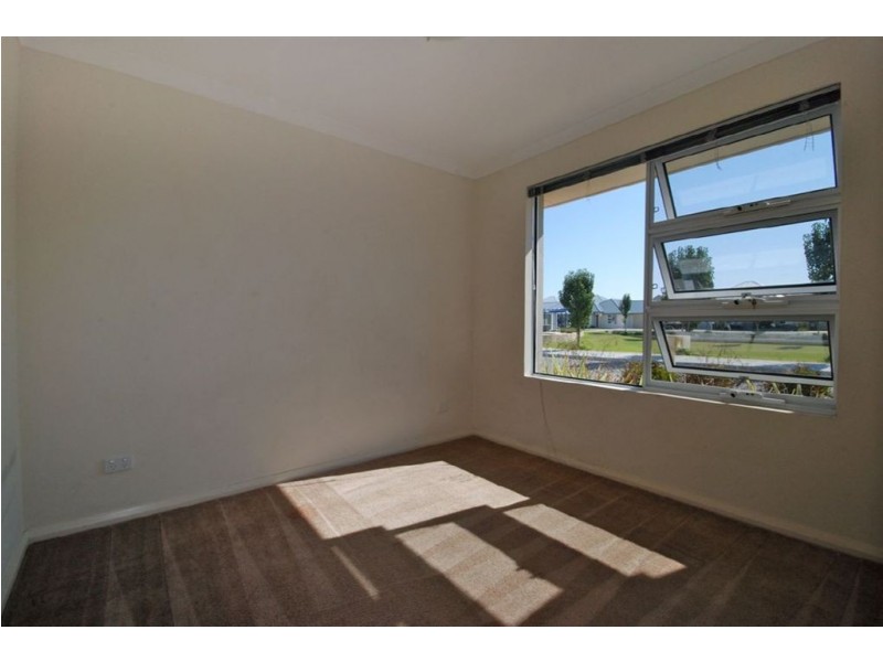 14 Tambelyn Street, Clarkson WA 6030