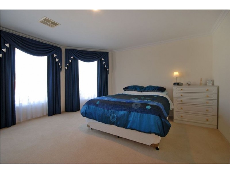 16 Edenbrooke Terrace, Clarkson WA 6030