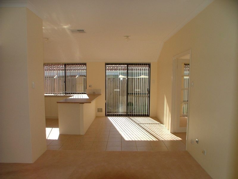 10 Lambasa Way, Mindarie WA 6030