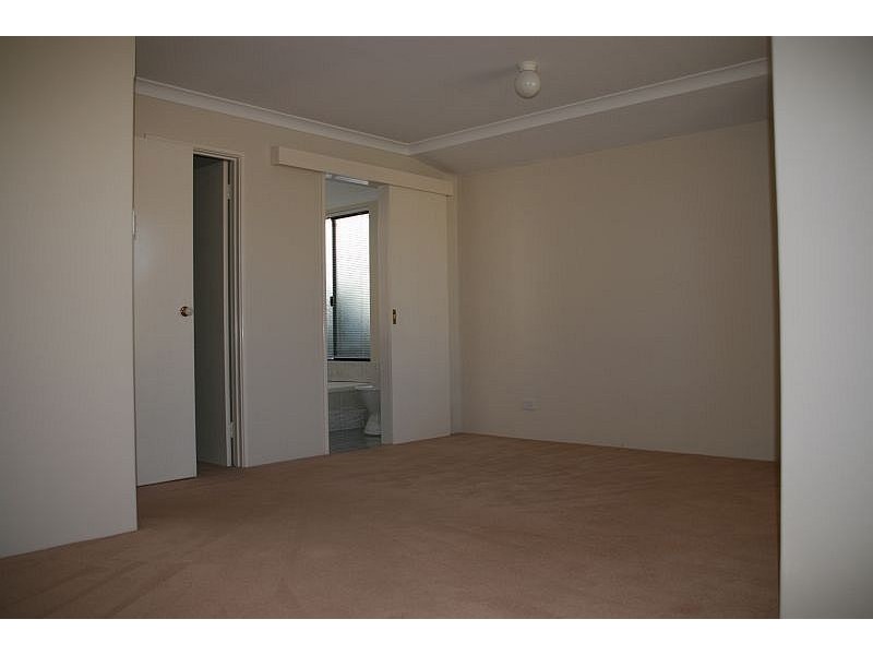 10 Lambasa Way, Mindarie WA 6030