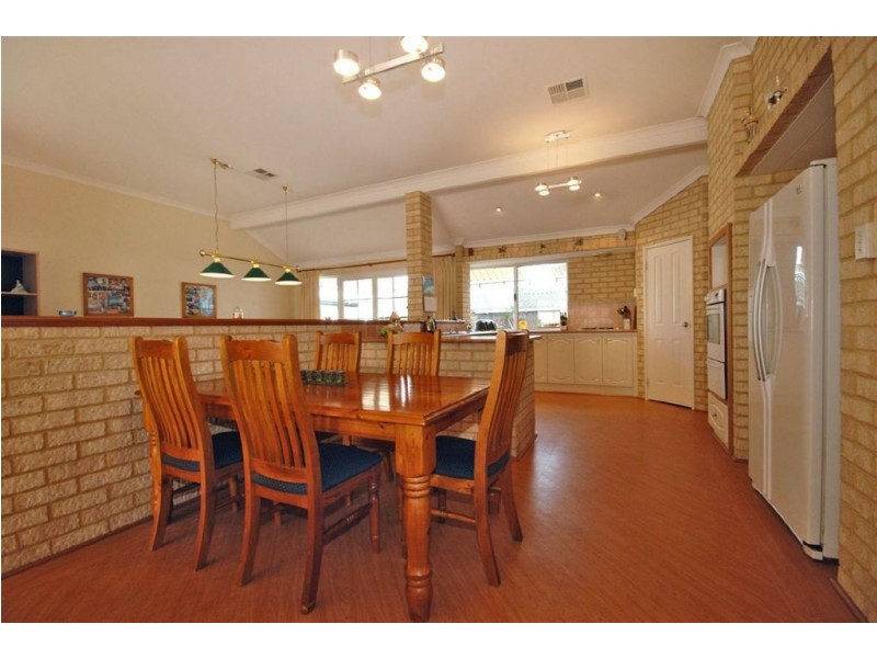 19 Gateshead Loop, Mindarie WA 6030