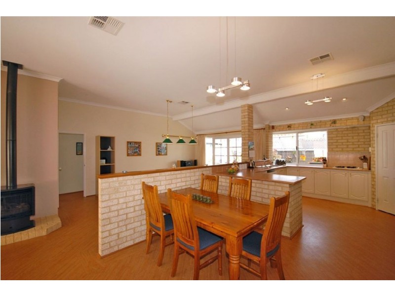 19 Gateshead Loop, Mindarie WA 6030