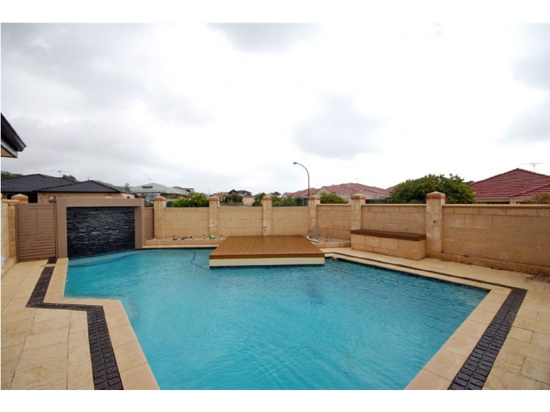 1 Ava Court, Quinns Rocks WA 6030