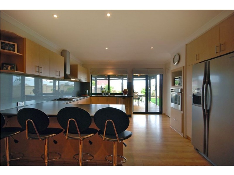 1 Ava Court, Quinns Rocks WA 6030