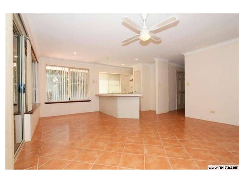 33 Addison Gardens, Merriwa WA 6030