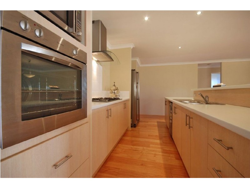 8 Renville Link, Ridgewood WA 6030