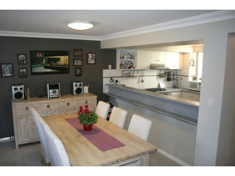 6/16 Toulon Circle, Mindarie WA 6030
