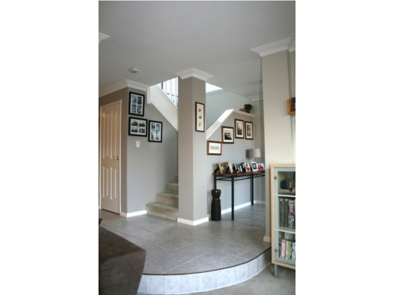 6/16 Toulon Circle, Mindarie WA 6030