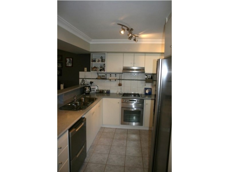 6/16 Toulon Circle, Mindarie WA 6030