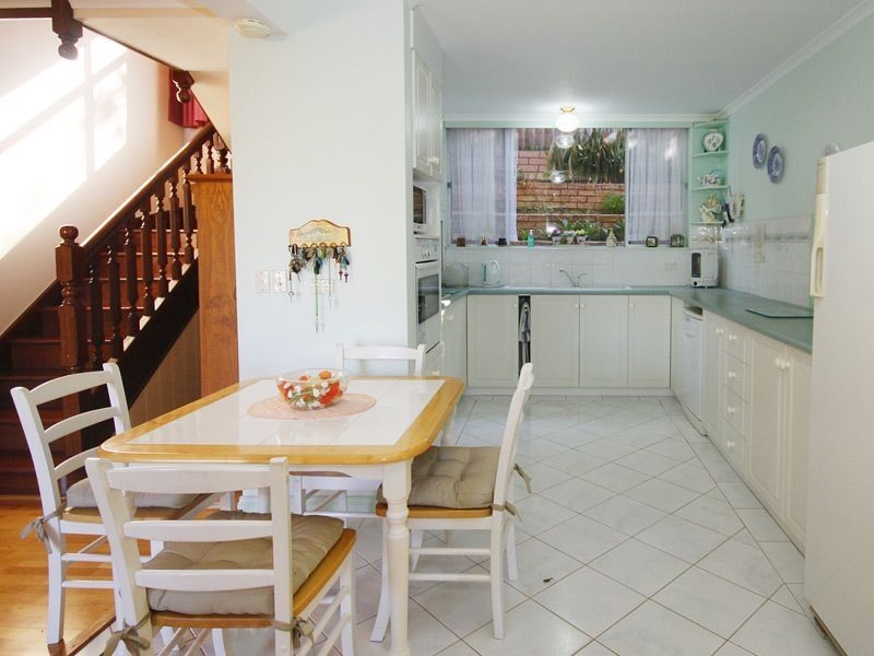 17 Simpson Street, Quinns Rocks WA 6030