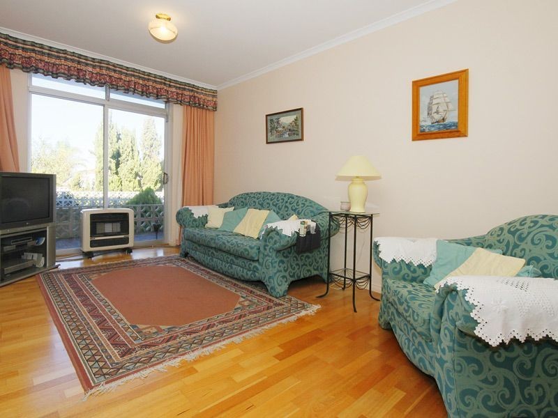 17 Simpson Street, Quinns Rocks WA 6030