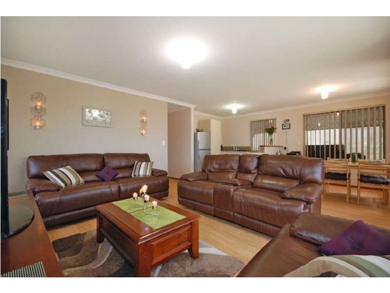 12 Vanderlin Crescent, Ridgewood WA 6030