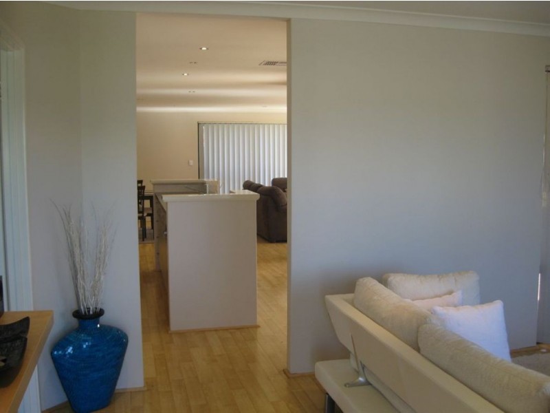 21 Bradman Drive, Butler WA 6036