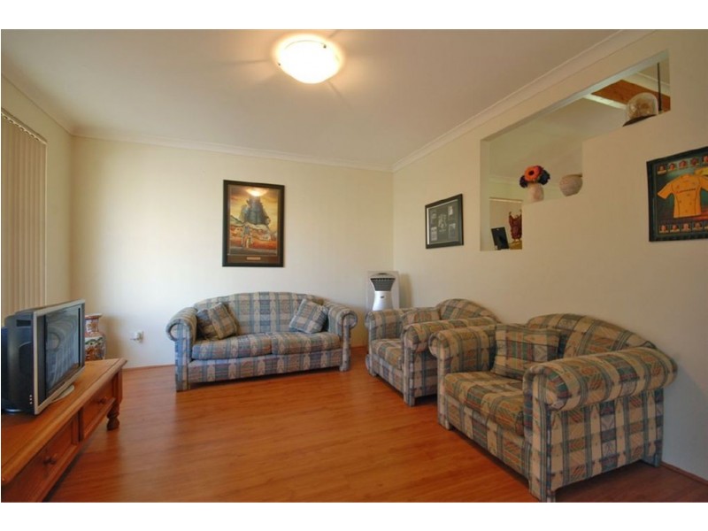 2/33 Savona Grove, Mindarie WA 6030