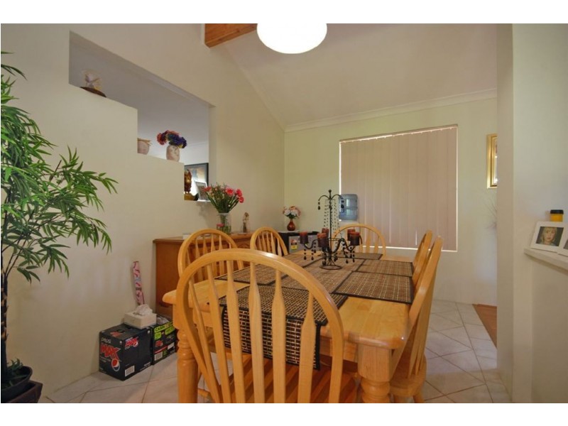 2/33 Savona Grove, Mindarie WA 6030