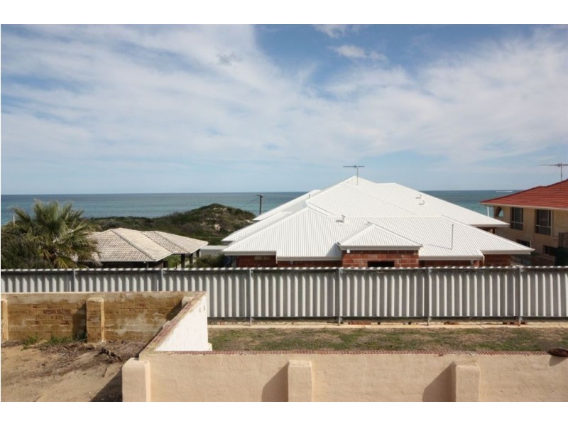 5 Compass Circle, Yanchep WA 6035