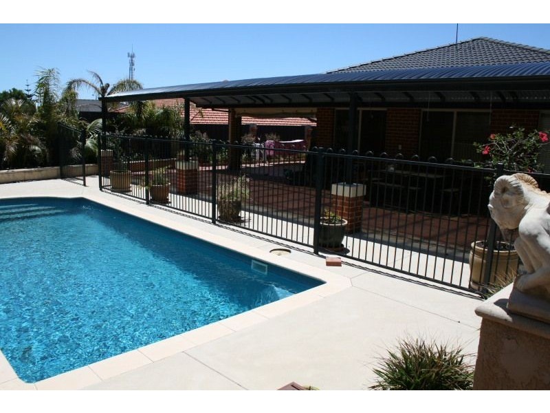 5 Basle Way, Mindarie WA 6030