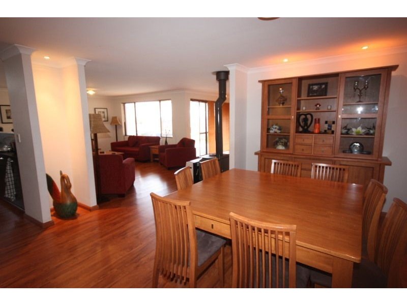 18 Burnett Drive, Clarkson WA 6030