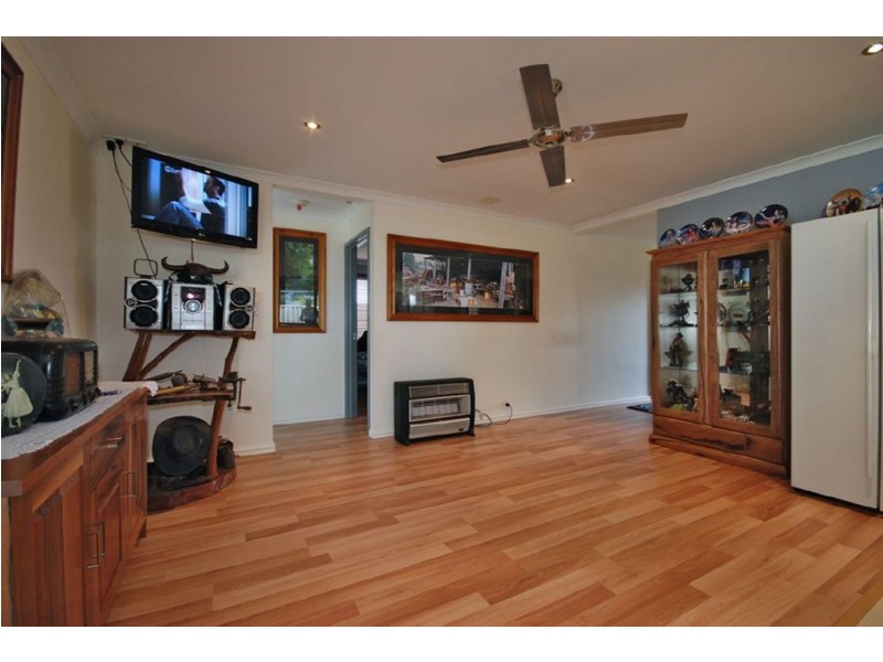 35 Kurrajong Boulevard, Banksia Grove WA 6031